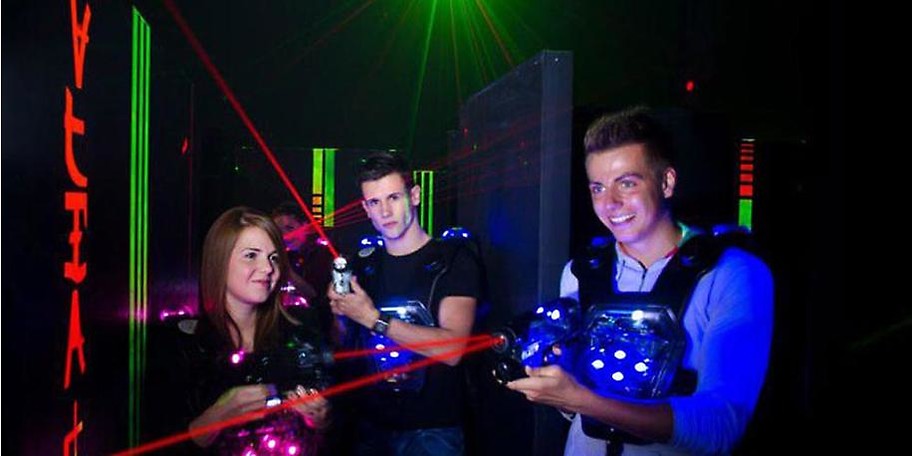 Teste deine Geschicklichkeit und deinen Teamgeist im actiongeladensten Game