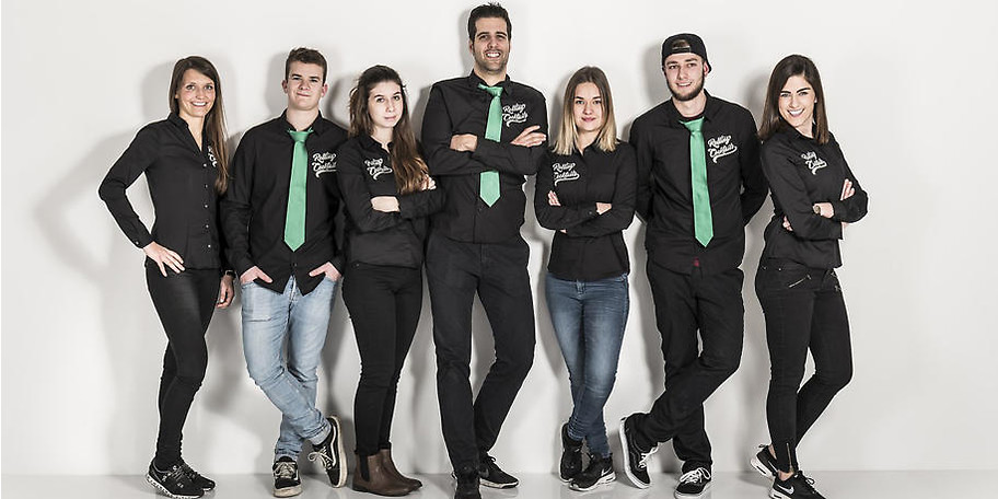 Unser Team ist cool, jung, gutaussehend, motiviert und talentiert!