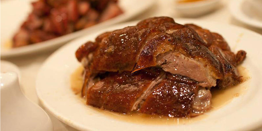 Gutbürgerliche Küche, fränkischer Einschlag kombiniert mit Mediterranem oder Exotischen