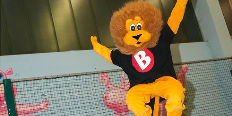 Toben, hüpfen, spielen und Spaß haben lautet hier die Devise