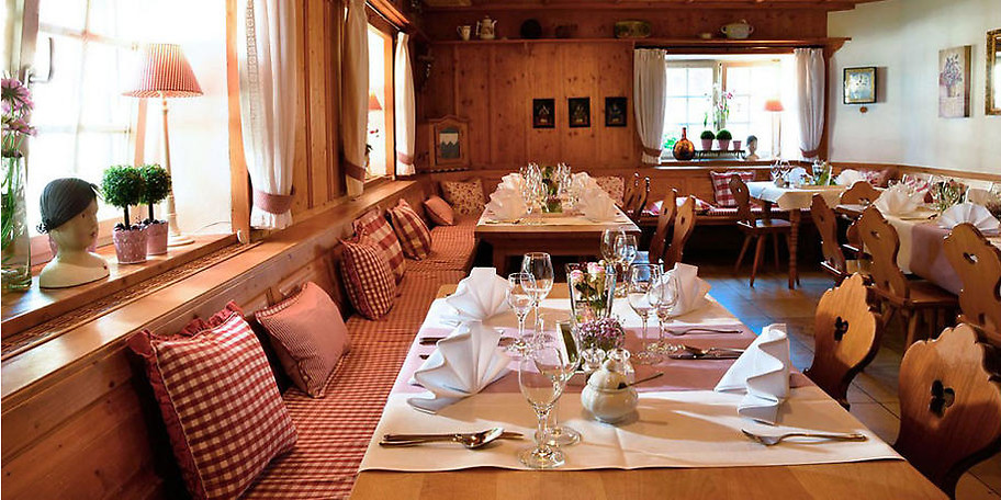 Gemütliche, urige Atmosphäre im Museumsgasthaus Gromerhof 