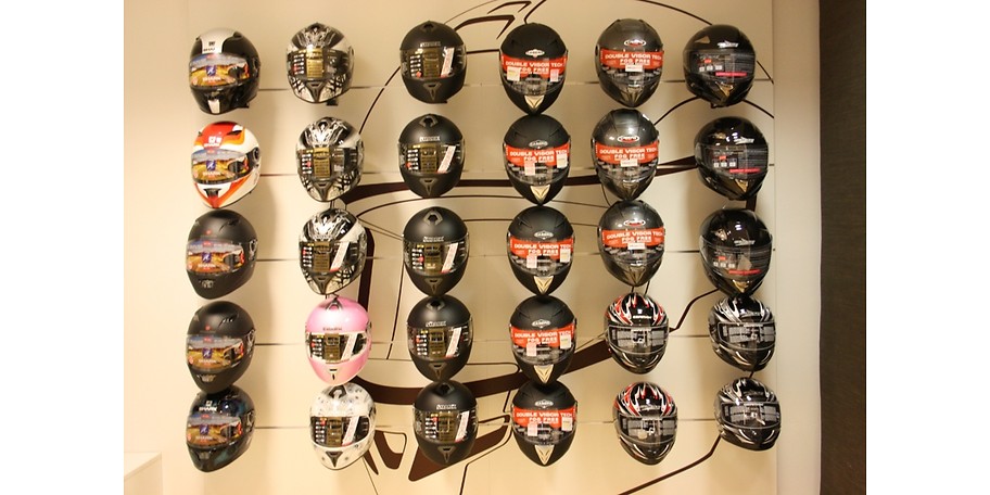 helm and more bietet hochwertige Produkte und kompetente Beratung im Zentrum von München
