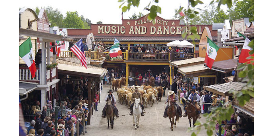 Viehtrieb durch die Westerncity live erleben