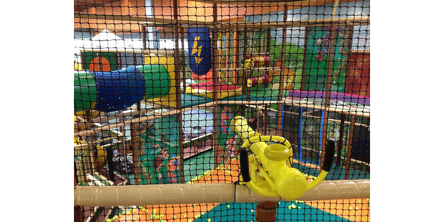 Die Fun-​Shooter Arena im Tschakka Bay sorgt in Bayreuth für eine Menge Spaß