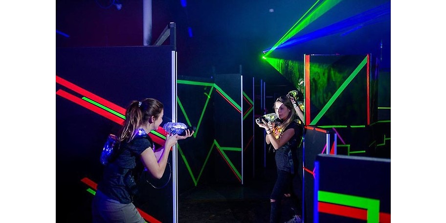 Spannende Duelle bei Black Fox Lasertag in Rosenheim