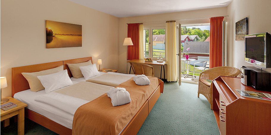 Wohnbeispiel eines Doppelzimmers im Precise Resort in Rheinsberg-Kleinzerlang