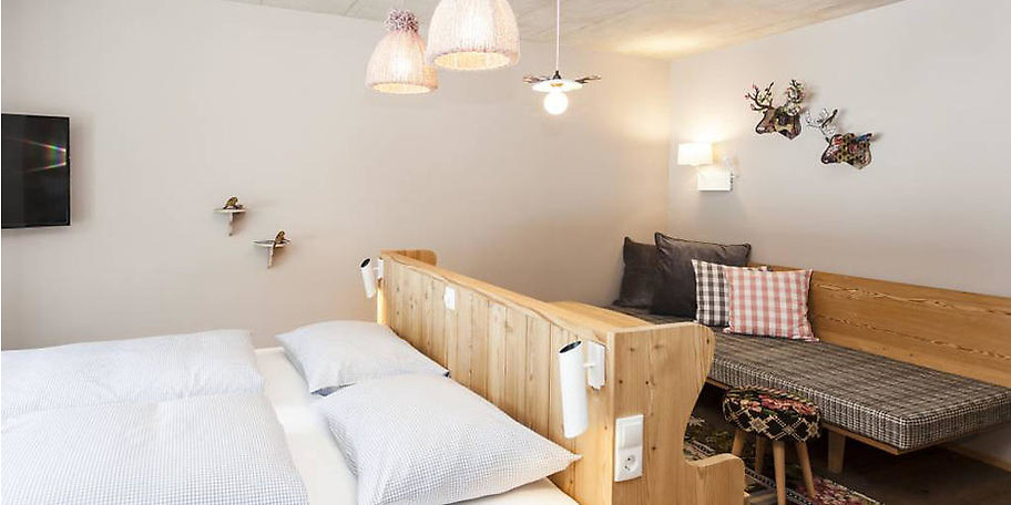 Fühlen Sie sich wohl im neuen Bergzimmer im Hotel Langtaufererhof