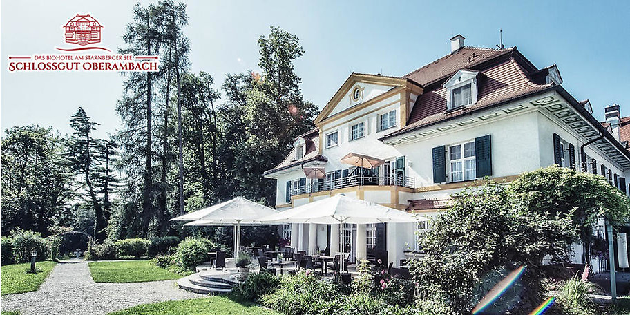 Wunderbare Außenansicht auf das Schlossgut Oberambach 