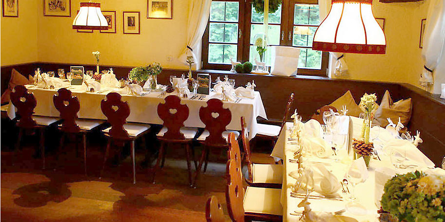 Gemütliche Atmosphäre im Gasthof Schwaigeralm